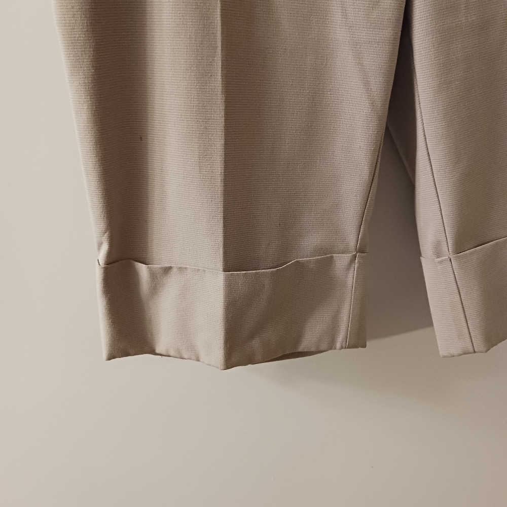 Gap Stretch Women's Professional Flat Front Bermuda Shorts Size 10 - Picture 2 of 6